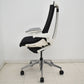 【中古】イトーキ　アクトチェア　４Ｄリンクアーム　ホワイトフレーム　ポリッシュ　2020年製　ブラック　　2025120402【中古オフィス家具】