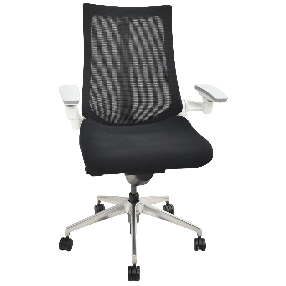 【中古】イトーキ　アクトチェア　４Ｄリンクアーム　ホワイトフレーム　ポリッシュ　ブラック　　2020年製　2025120405【中古オフィス家具】