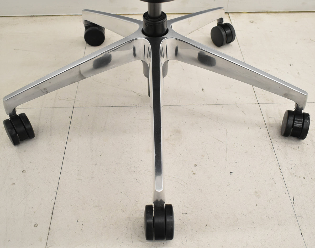 【中古】イトーキ　アクトチェア　４Ｄリンクアーム　ランバーサポート　ポリッシュ　2020年製　グリーン　2025120406【中古オフィス家具】