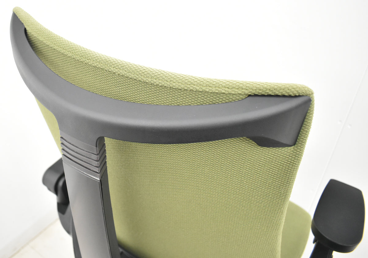 【中古】イトーキ　アクトチェア　４Ｄリンクアーム　ランバーサポート　ポリッシュ　2020年製　グリーン　2025120406【中古オフィス家具】