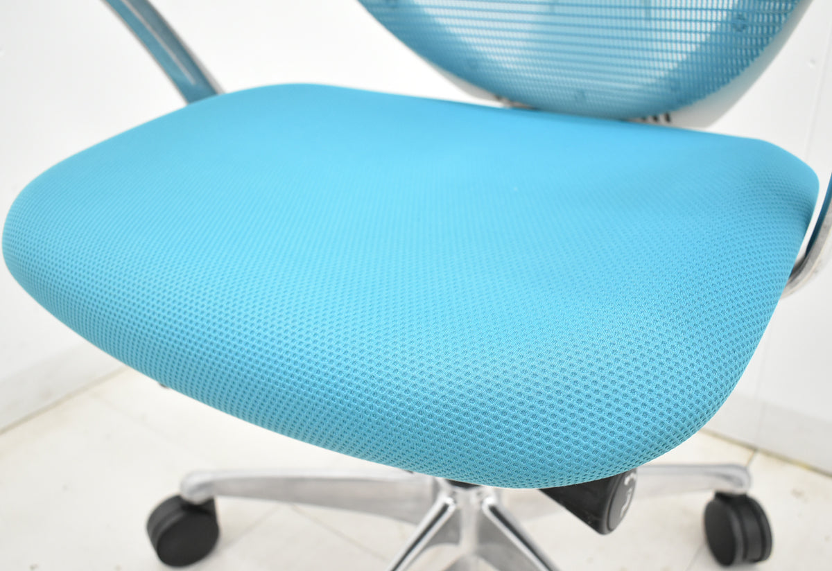 【中古】オカムラ　サブリナ　スタンダード　固定肘　ポリッシュ　前傾機能　ブルーグリーン　2025120501【中古オフィス家具】