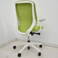 【中古】オカムラ　シルフィー　ハイバック　固定肘　バックカーブアジャスト　前傾機能　グリーン　2025120602【中古オフィス家具】