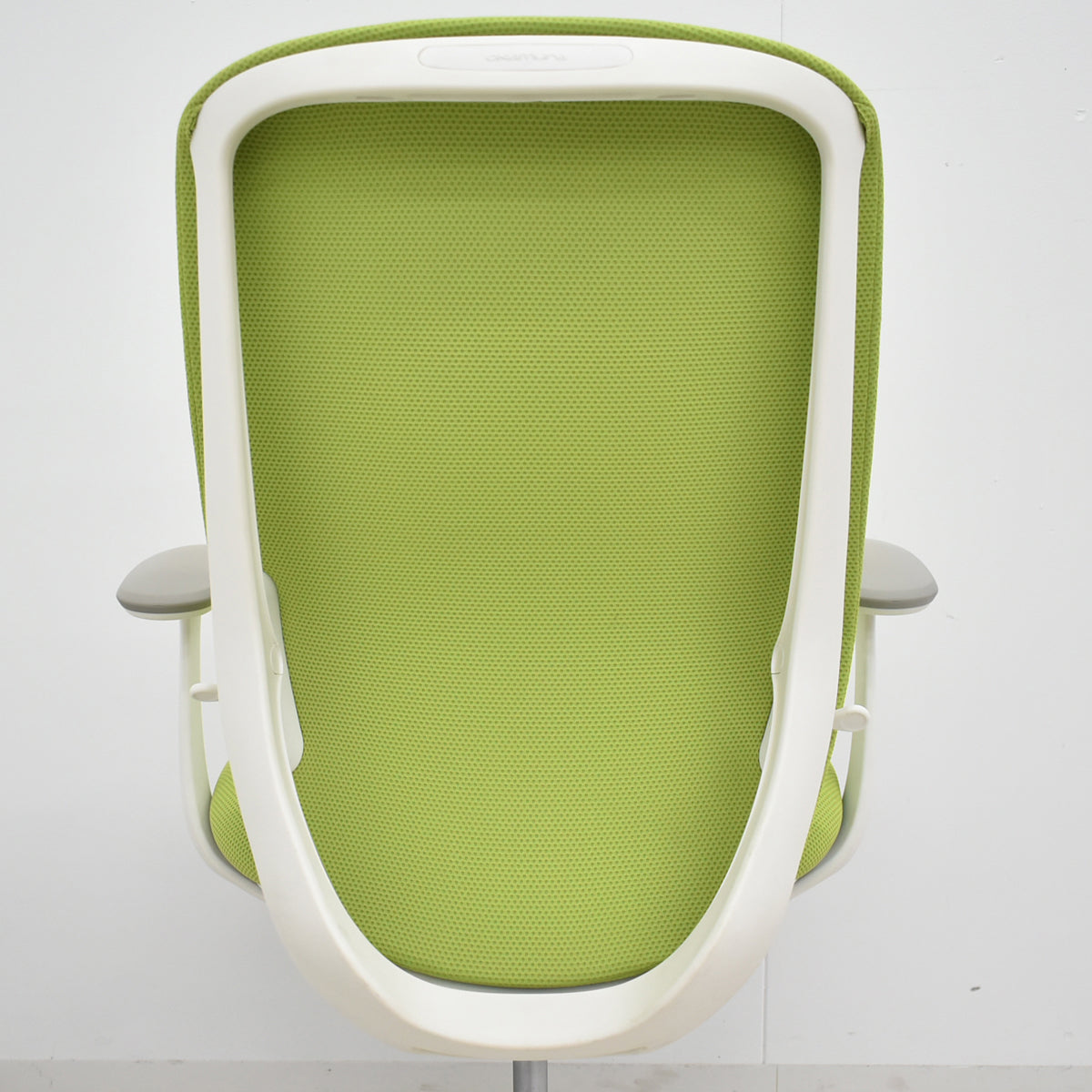 【中古】オカムラ　シルフィー　ハイバック　固定肘　バックカーブアジャスト　前傾機能　グリーン　2025120602【中古オフィス家具】