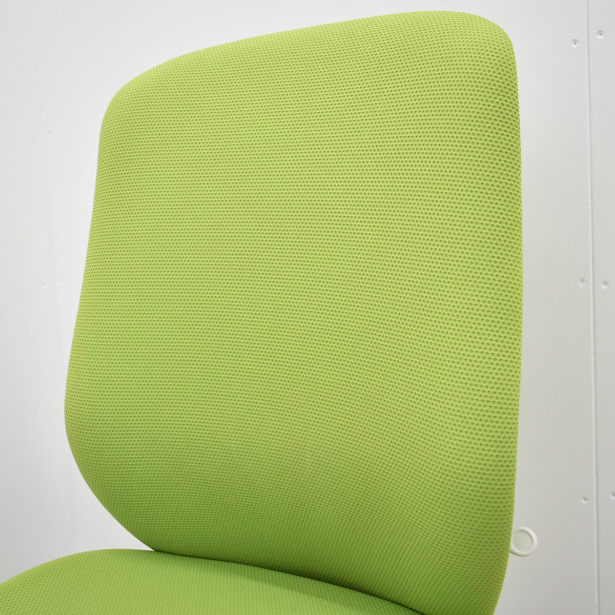 【中古】オカムラ　シルフィー　ハイバック　肘なし　2020年製　グリーン　2025120603【中古オフィス家具】