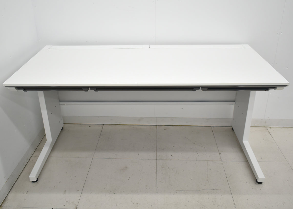 【中古】コクヨ　ISシリーズ　平デスク　幅1500　ホワイト　2019年製　2025120802【中古オフィス家具】