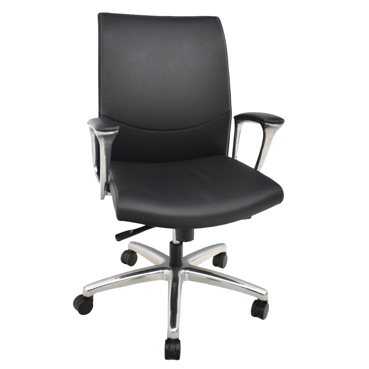 【中古】オカムラ　CEシリーズ　エグゼクティブチェア 固定肘　総革張り　ブラック　ポリッシュ 2024年製　2025120901【中古オフィス家具】