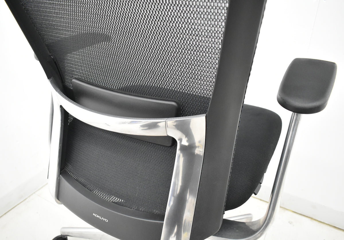 【中古】コクヨ　フォスターカリノ　固定肘　ポリッシュ脚　ランバーサポート　ブラック　2025120905【中古オフィス家具】
