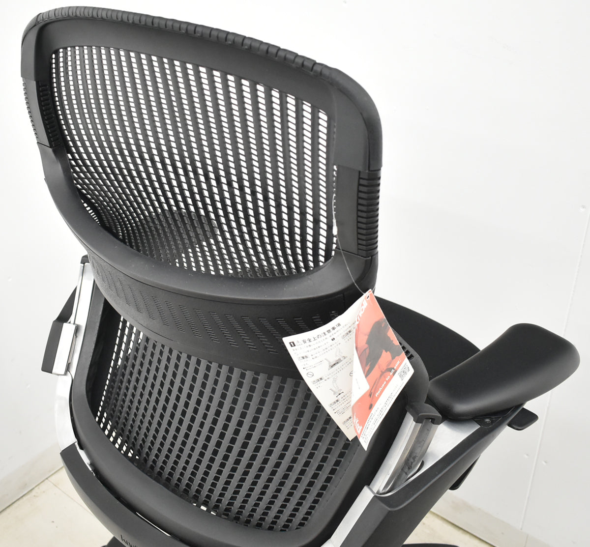 【中古】Knoll　ジェネレーション　可動肘（ハイパフォーマンス肘）ブラック脚　ブラック　2025121002【中古オフィス家具】