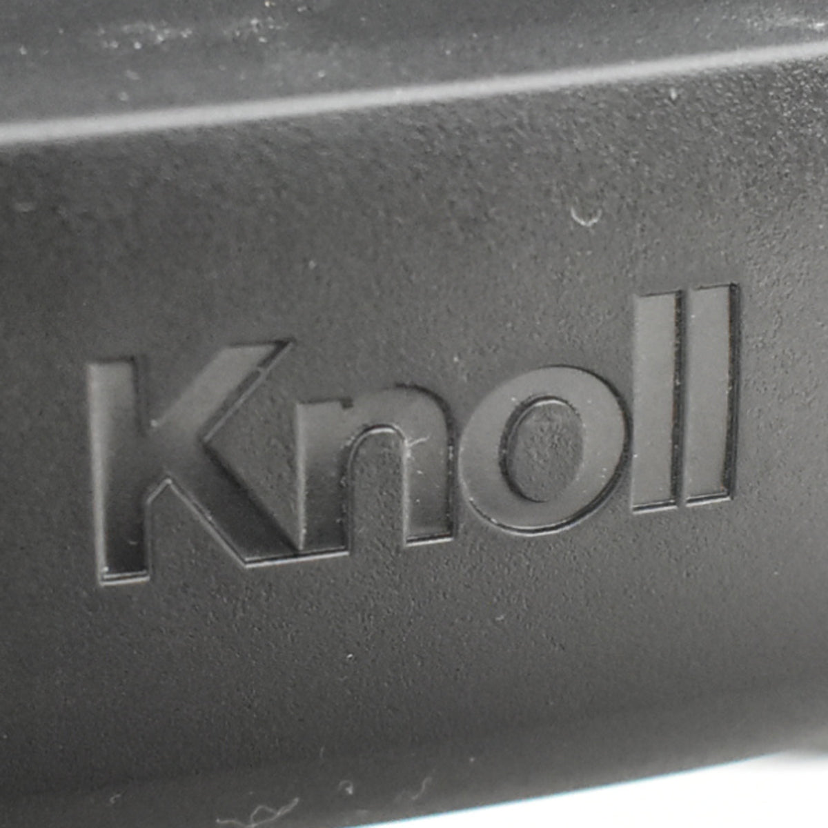 【中古】Knoll　ジェネレーション　可動肘（ハイパフォーマンス肘）ブラック脚　ブラック　2025121003【中古オフィス家具】