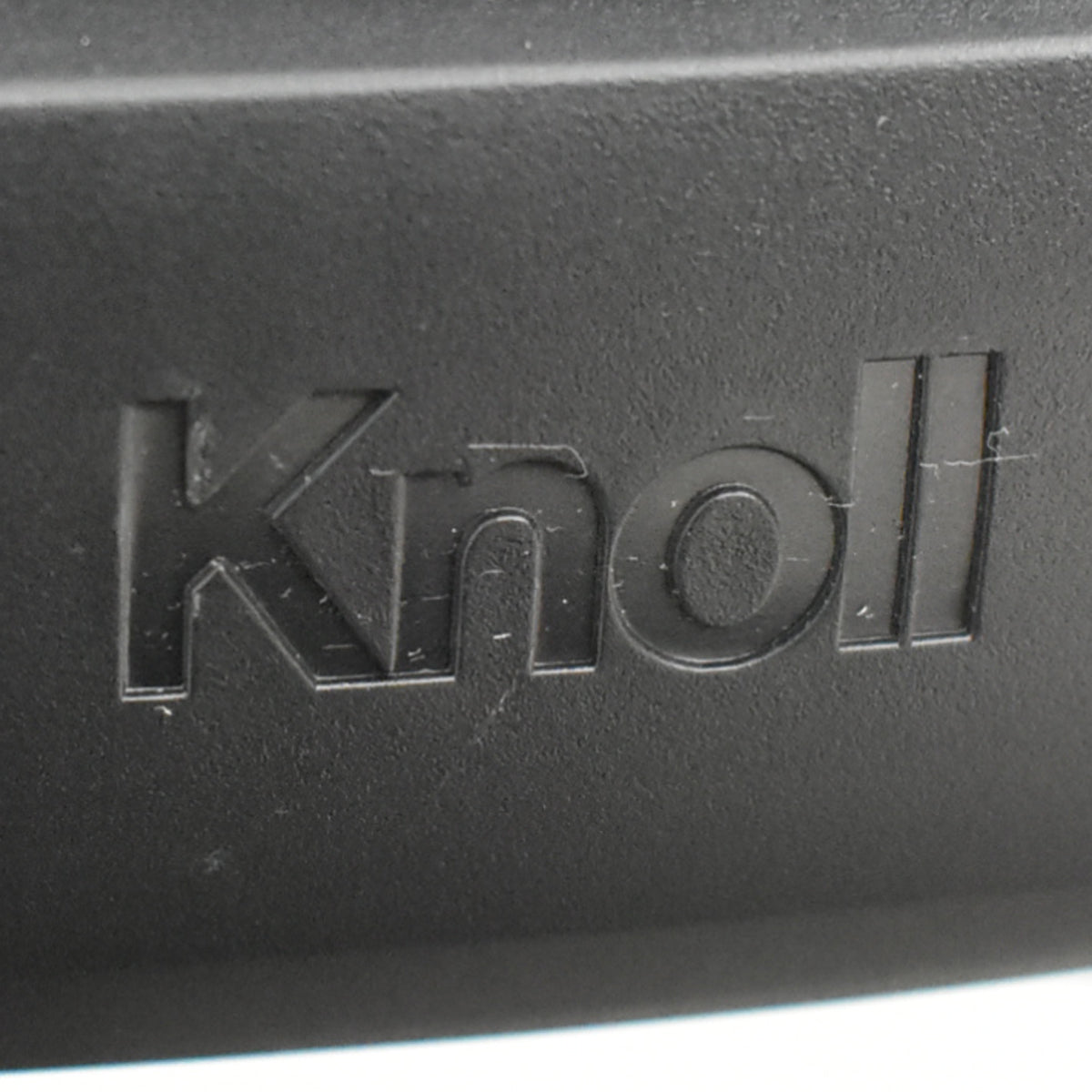 【中古】Knoll　ジェネレーション　可動肘（ハイパフォーマンス肘）ブラック脚　ブラック　2025121004【中古オフィス家具】