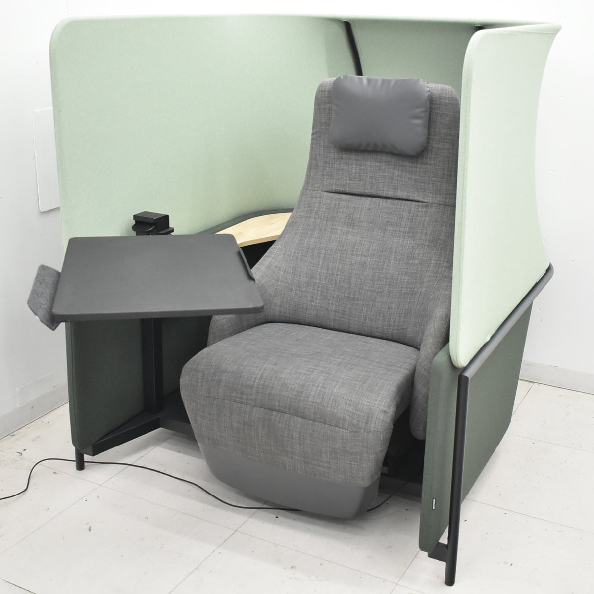 【中古】コクヨ　ドップ　dop　ソロワーク用ブース　スタンダードタイプ　電動リクライニングチルト　幅1170　グレー×オパールグリーン　2025121104【中古オフィス家具】