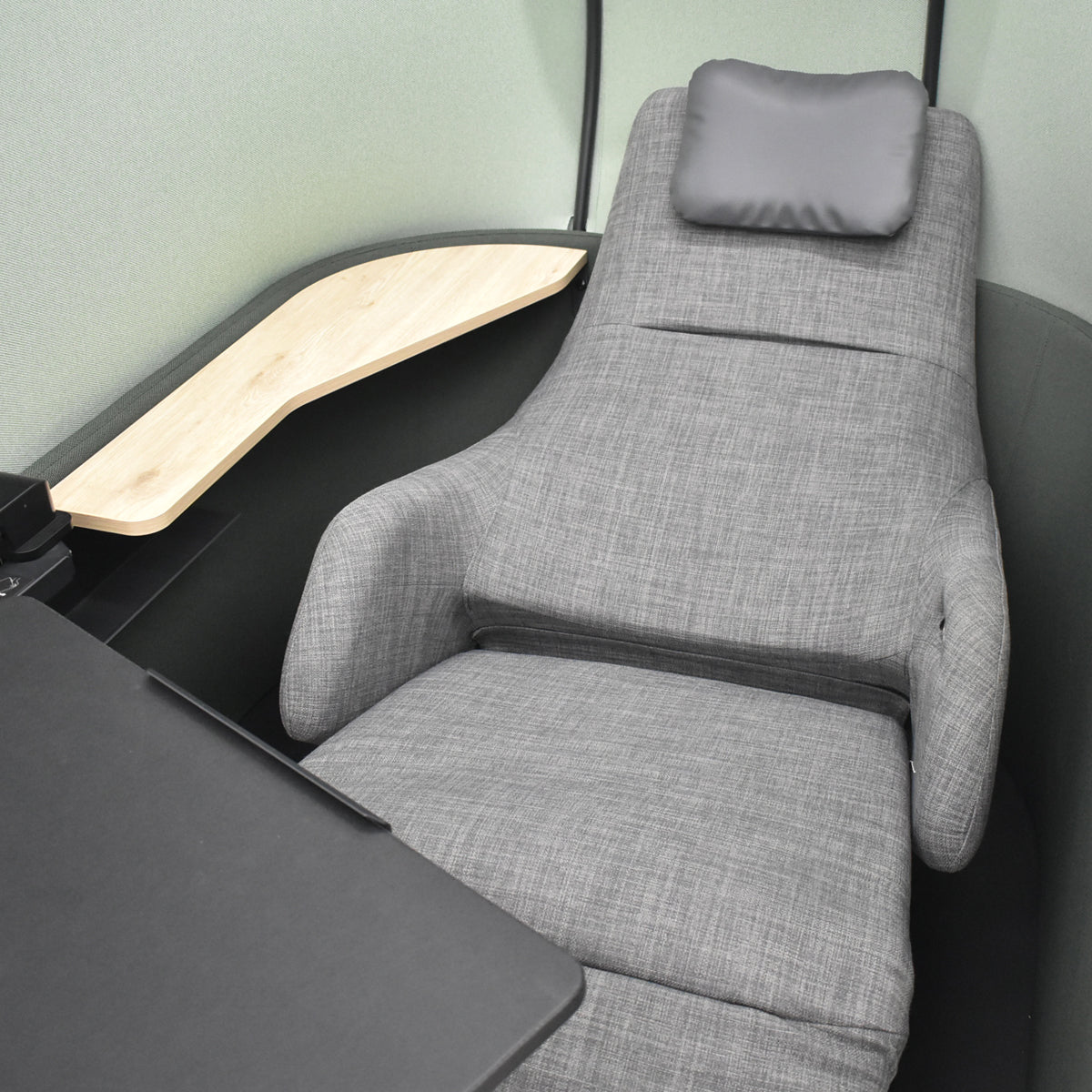 【中古】コクヨ　ドップ　dop　ソロワーク用ブース　スタンダードタイプ　電動リクライニングチルト　幅1170　グレー×オパールグリーン　2025121104【中古オフィス家具】