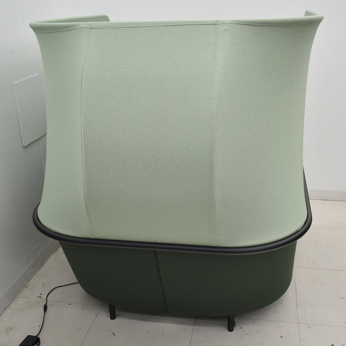 【中古】コクヨ　ドップ　dop　ソロワーク用ブース　スタンダードタイプ　電動リクライニングチルト　幅1170　グレー×オパールグリーン　2020年製　2025121501【中古オフィス家具】