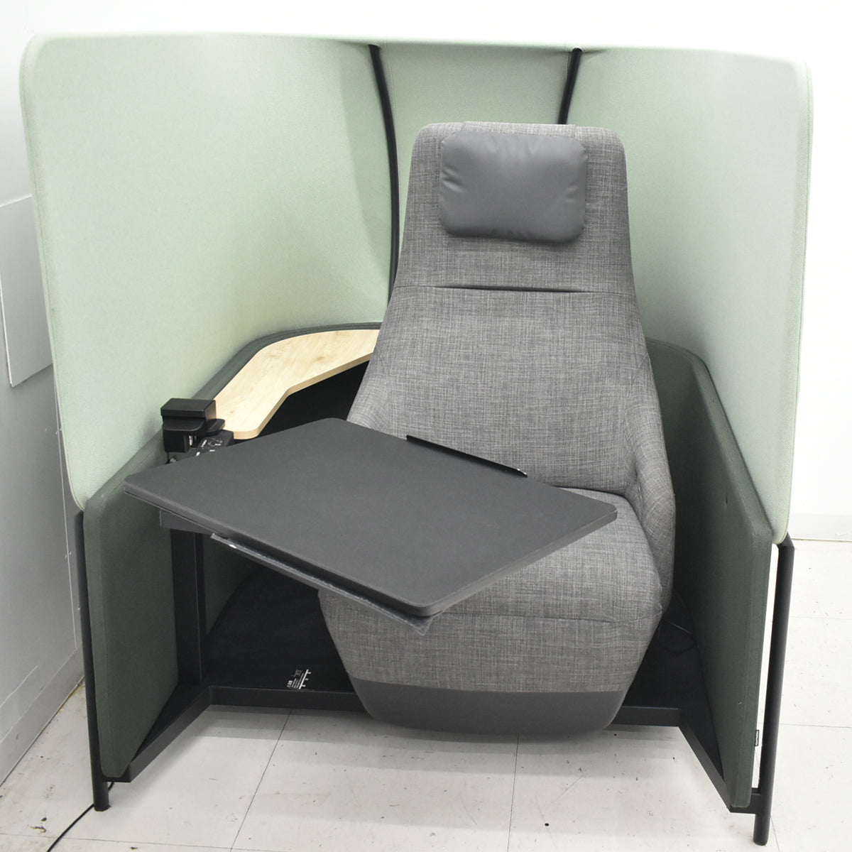 【中古】コクヨ　ドップ　dop　ソロワーク用ブース　スタンダードタイプ　電動リクライニングチルト　幅1170　グレー×オパールグリーン　2020年製　2025121501【中古オフィス家具】