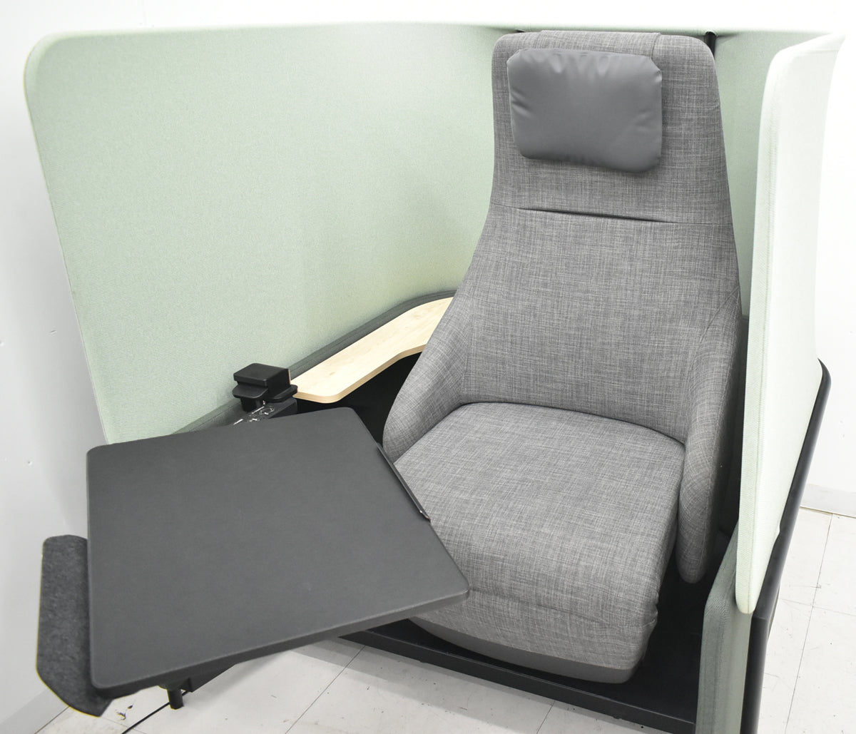【中古】コクヨ　ドップ　dop　ソロワーク用ブース　スタンダードタイプ　電動リクライニングチルト　幅1170　グレー×オパールグリーン　2020年製　2025121501【中古オフィス家具】