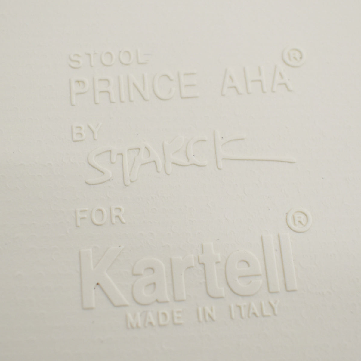 【中古】Kartell プリンスアハ　スツール　高さ430　2025121502 【中古オフィス家具】