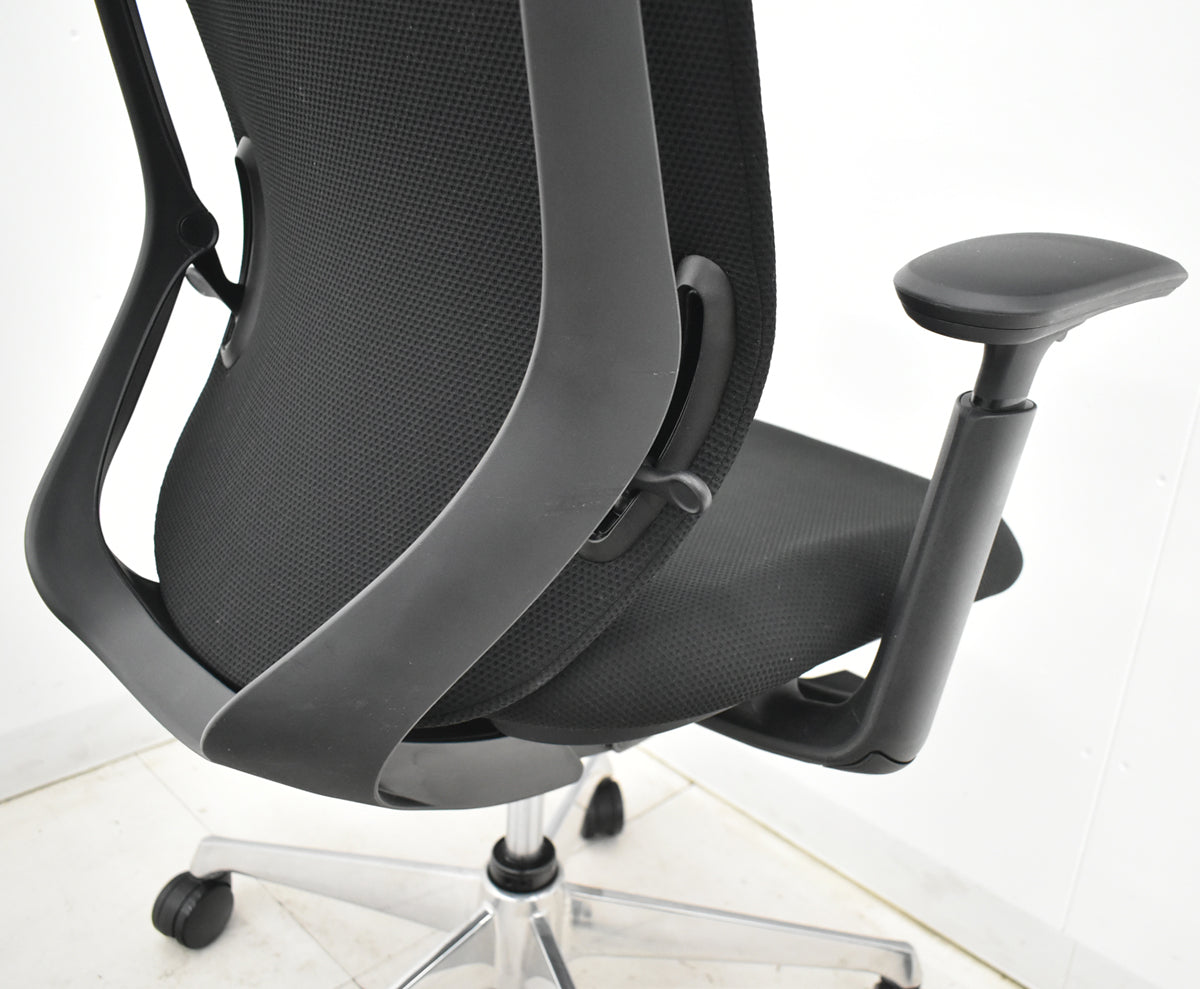 【中古】オカムラ　シルフィー　ハイバック　可動肘　バックカーブアジャスト　前傾機能　ポリッシュ　2025121505【中古オフィス家具】