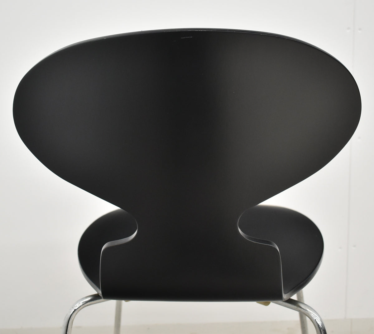 【中古】フリッツハンセン　アントチェア　幅480　ブラック　2025121601【中古オフィス家具】