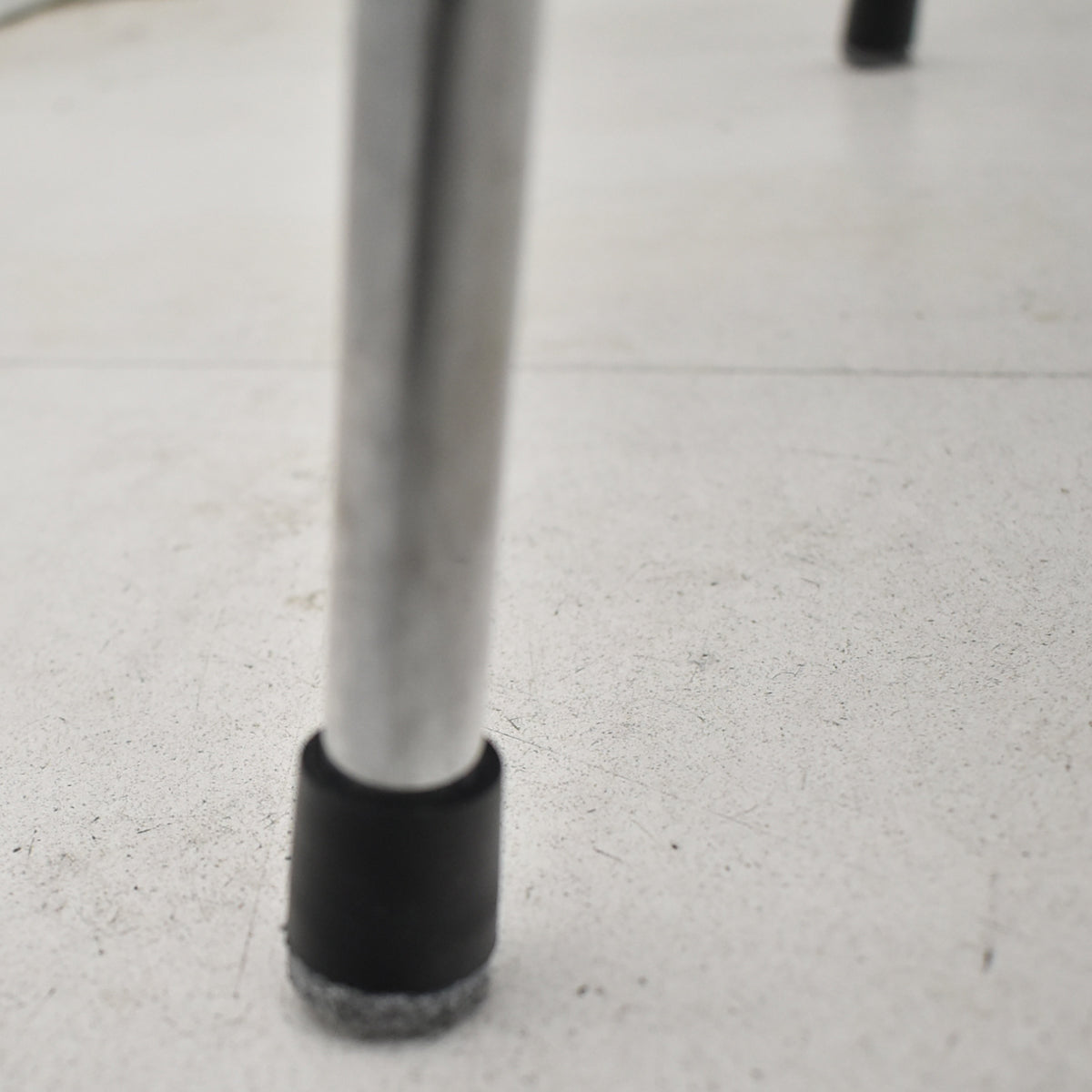 【中古】フリッツハンセン　アントチェア　幅480　ブラック　2025121601【中古オフィス家具】