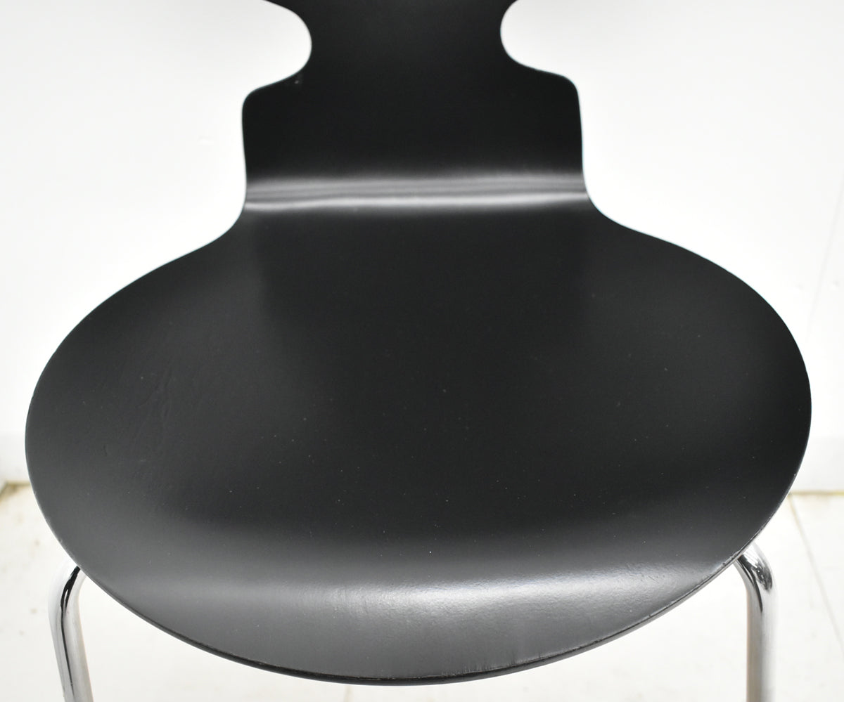 【中古】フリッツハンセン　アントチェア　幅480　ブラック　2025121602【中古オフィス家具】