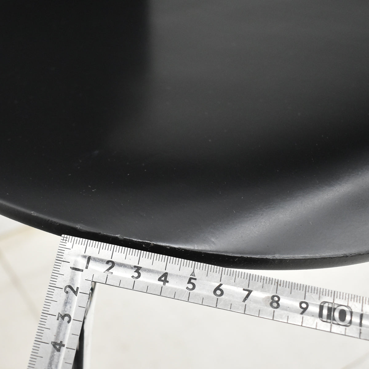 【中古】フリッツハンセン　アントチェア　幅480　ブラック　2025121602【中古オフィス家具】