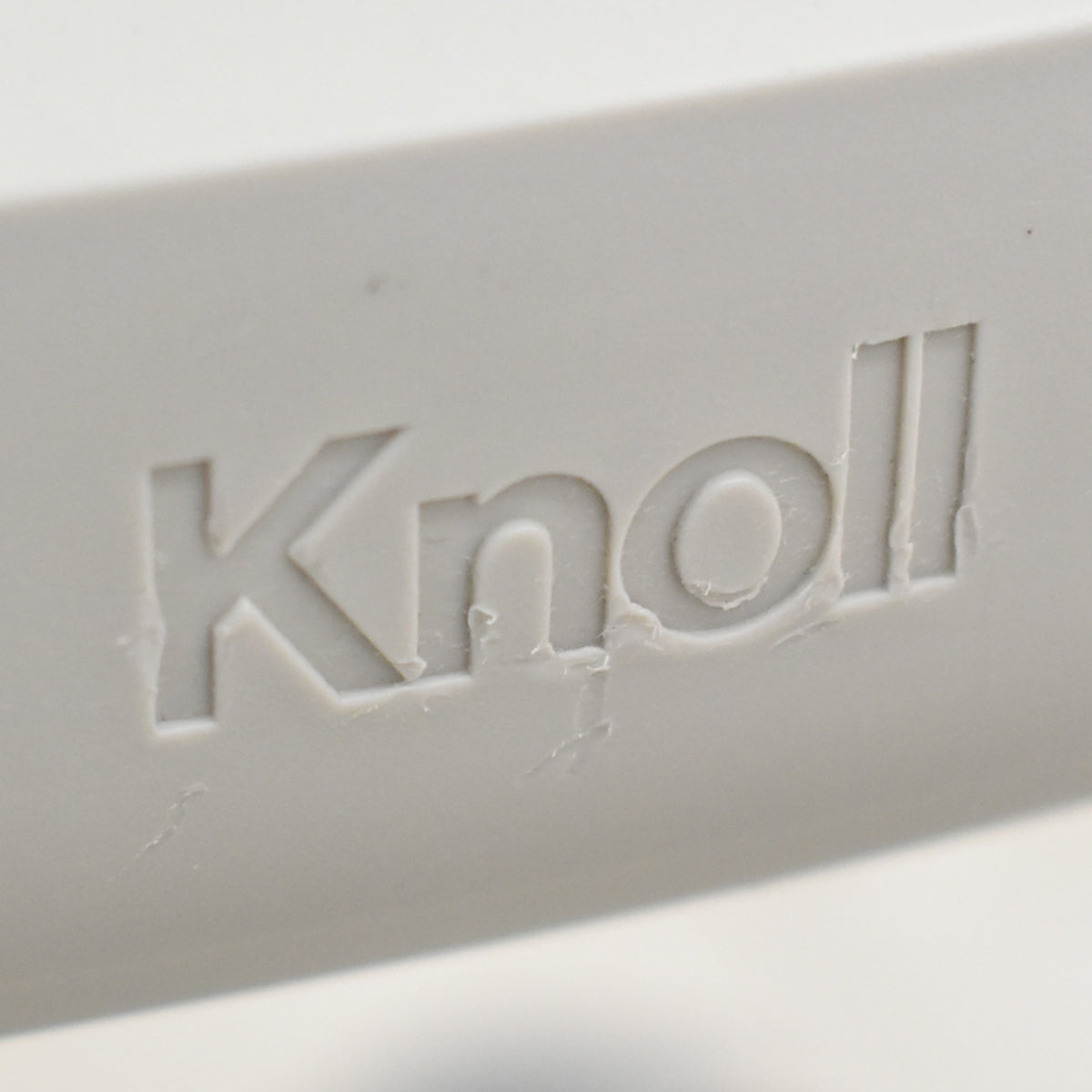 【中古】Knoll　ジェネレーション　可動肘（ハイパフォーマンス肘）ポリッシュ脚　グリーン　2025121704【中古オフィス家具】