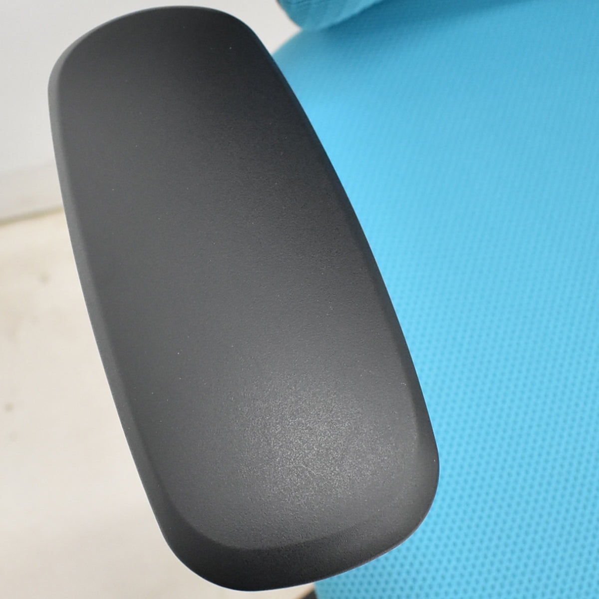 【中古】オカムラ　シルフィー　ハイバック　可動肘　バックカーブアジャスト　前傾機能　ハンガー　ブルーグリーン　2025121805【中古オフィス家具】