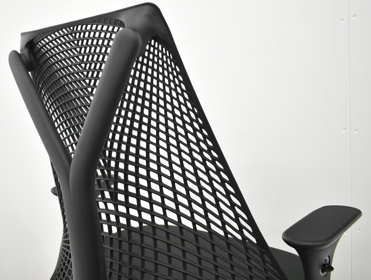 【中古】ハーマンミラー　セイルチェア　可動肘　前傾機能　2017年製　オリーブ　2025121806【中古オフィス家具】