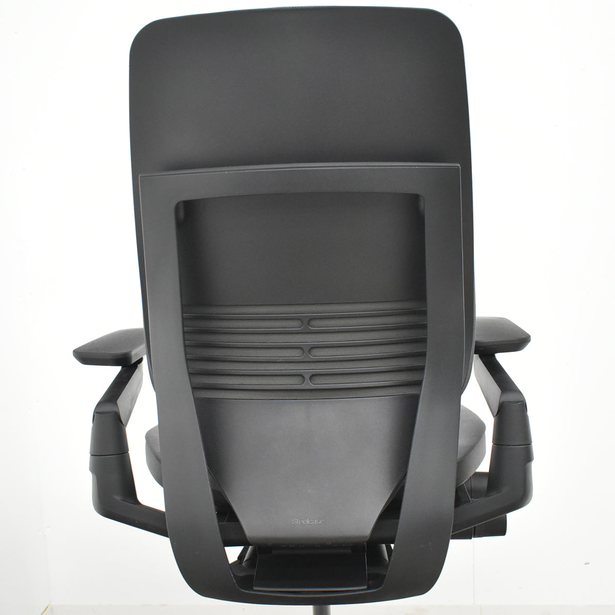 【中古】スチールケース　Gesture　ジェスチャー　可動肘　グレー　2025121901【中古オフィス家具】