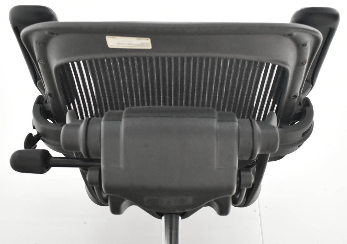 【中古】ハーマンミラー　アーロンチェア　スタンダード　Ｂサイズ　ランバーサポート　昇降ガス新品交換済　ブラック　2025122001【中古オフィス家具】