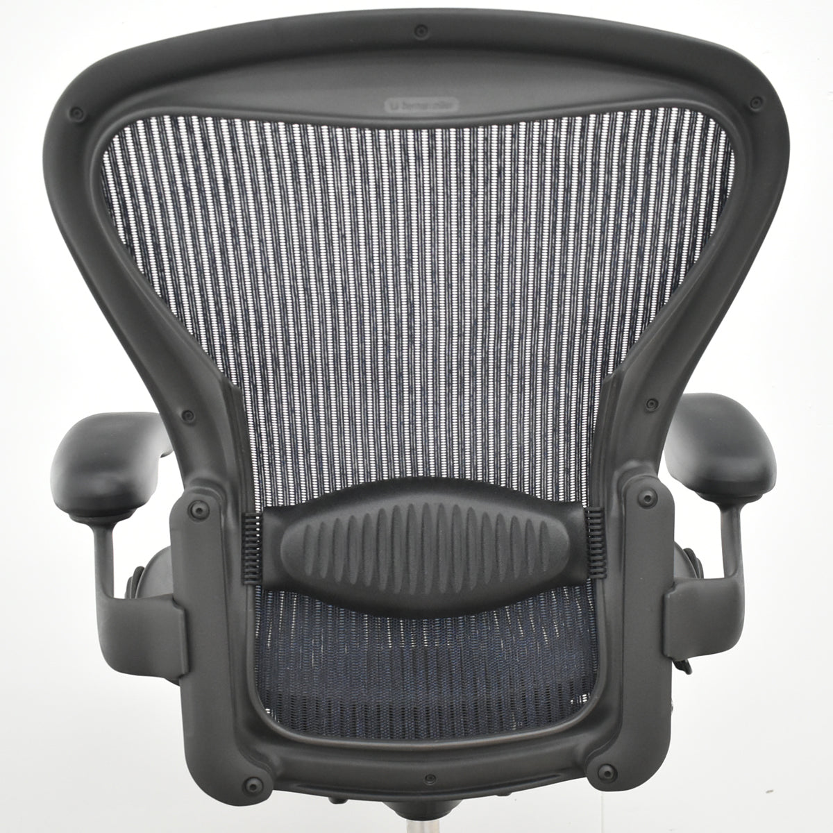 【中古】ハーマンミラー　アーロンチェア　スタンダード　Ｂサイズ　ランバーサポート　昇降ガス新品交換済　ネイビー　2025122002【中古オフィス家具】