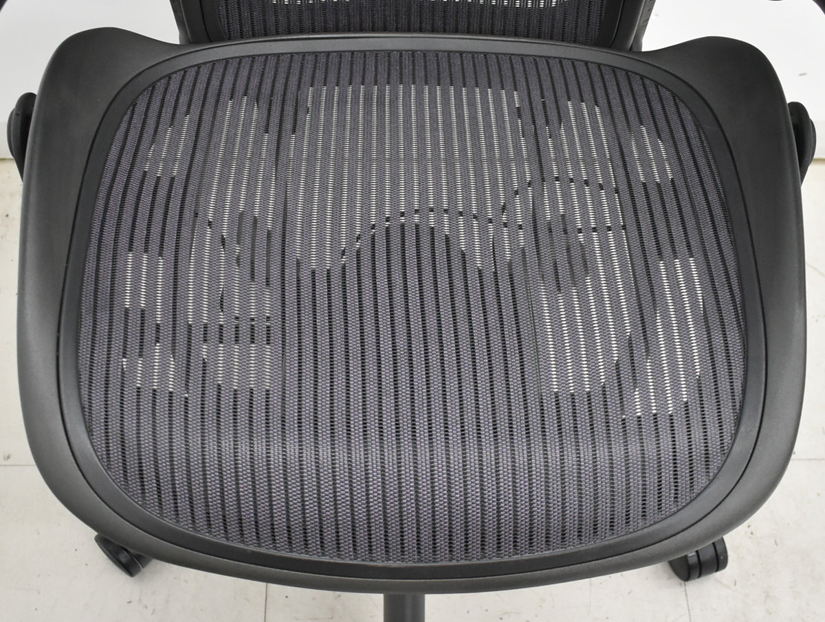 【中古】ハーマンミラー　アーロンチェア　Bサイズ　フル装備　ランバーサポート　グレー　2025122202【中古オフィス家具】