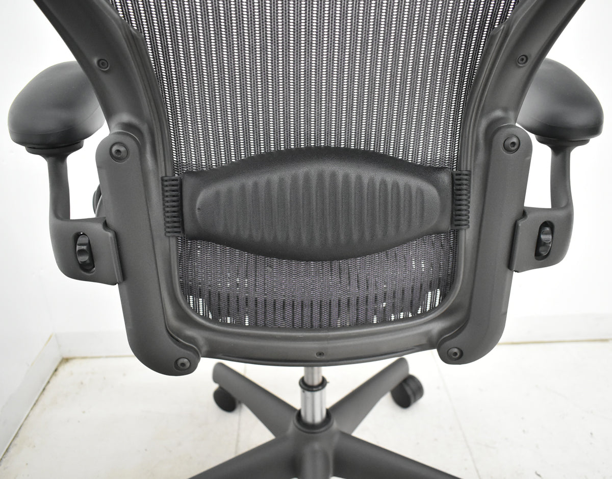 【中古】ハーマンミラー　アーロンチェア　Bサイズ　フル装備　ランバーサポート　グレー　2025122202【中古オフィス家具】