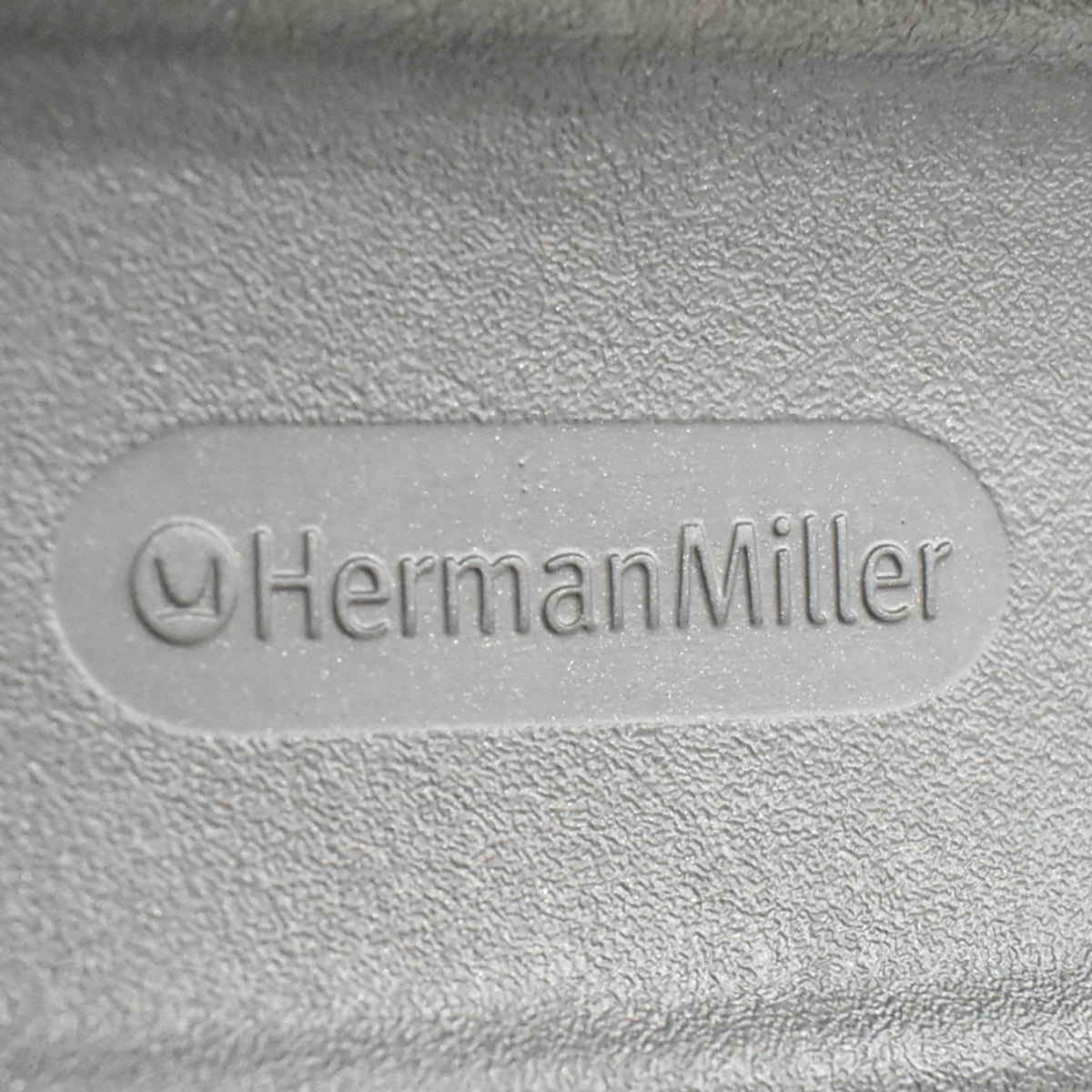 【中古】ハーマンミラー　アーロンチェア　Bサイズ　フル装備　ランバーサポート　昇降ガス新品交換済　ブラック　2025122203【中古オフィス家具】