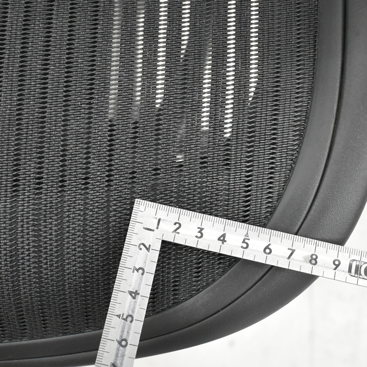 【中古】ハーマンミラー　アーロンチェア　Aサイズ　フル装備　ランバーサポート　ブラック　2025122204【中古オフィス家具】