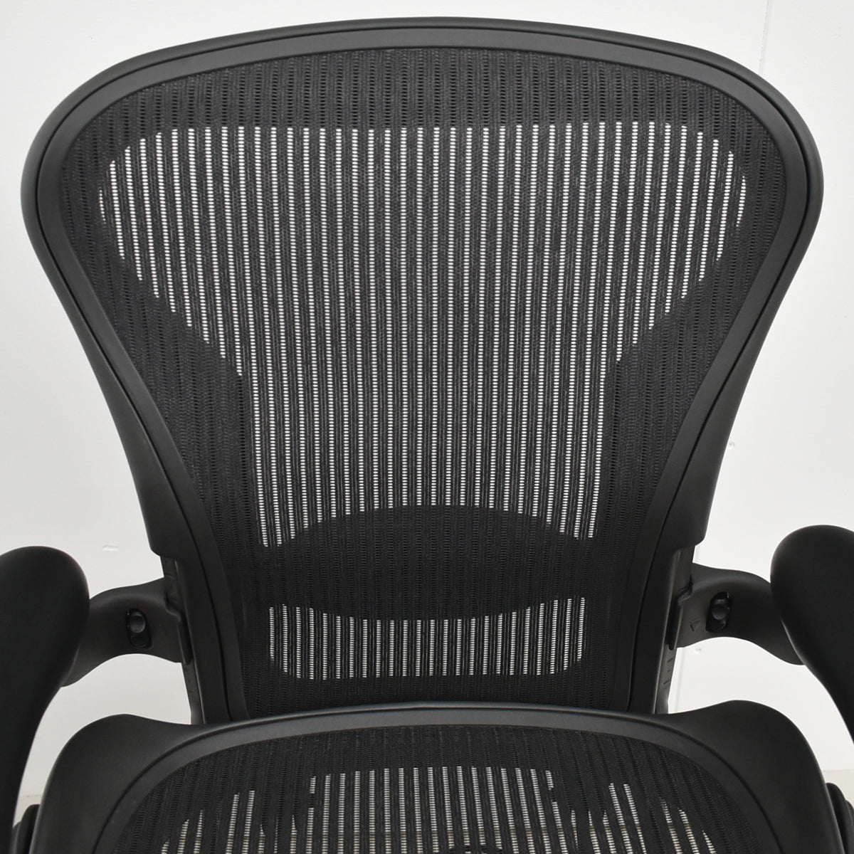 【中古】ハーマンミラー　アーロンチェア　Aサイズ　フル装備　ランバーサポート　ブラック　2025122302【中古オフィス家具】