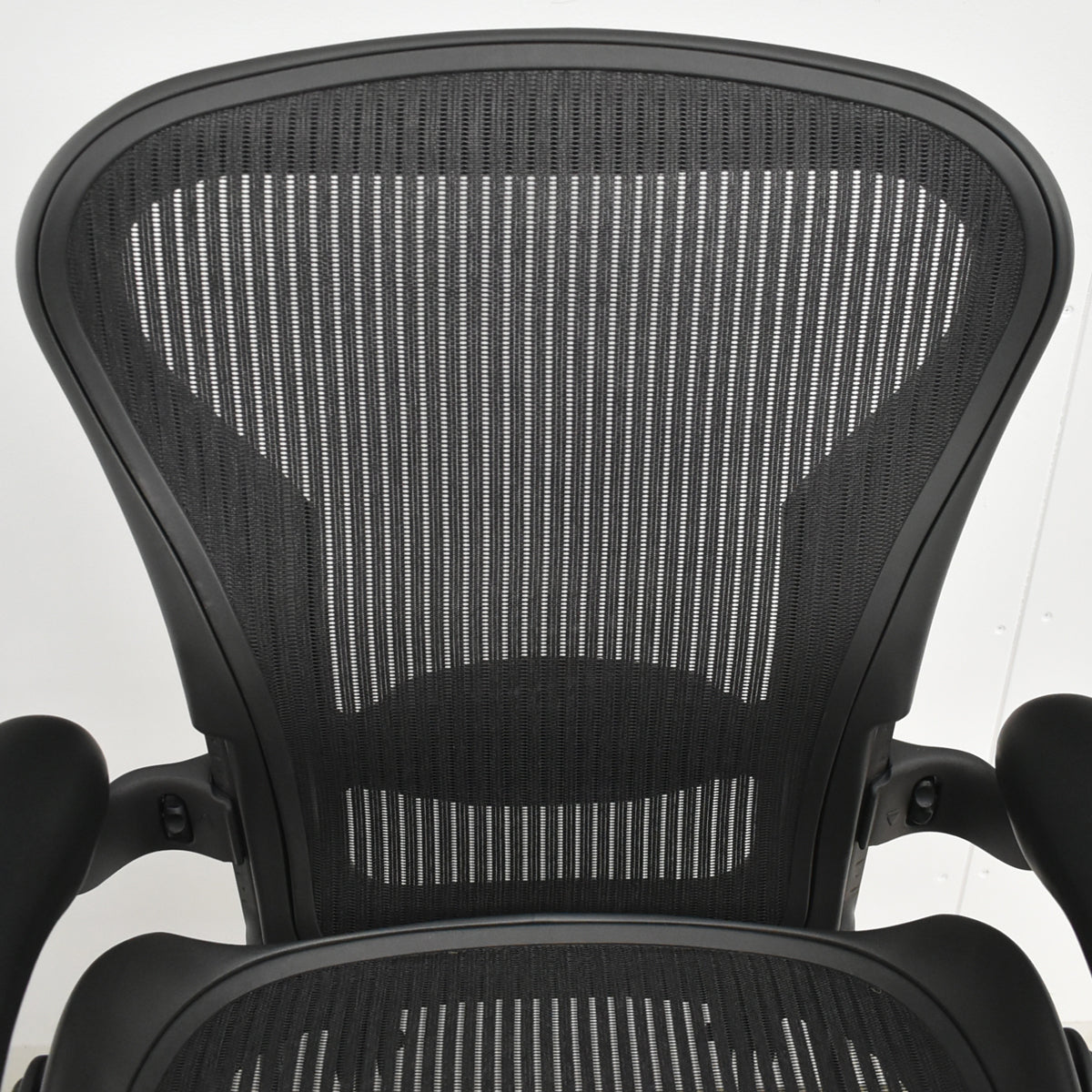 【中古】ハーマンミラー　アーロンチェア　Aサイズ　フル装備　ランバーサポート　ブラック　2025122303【中古オフィス家具】