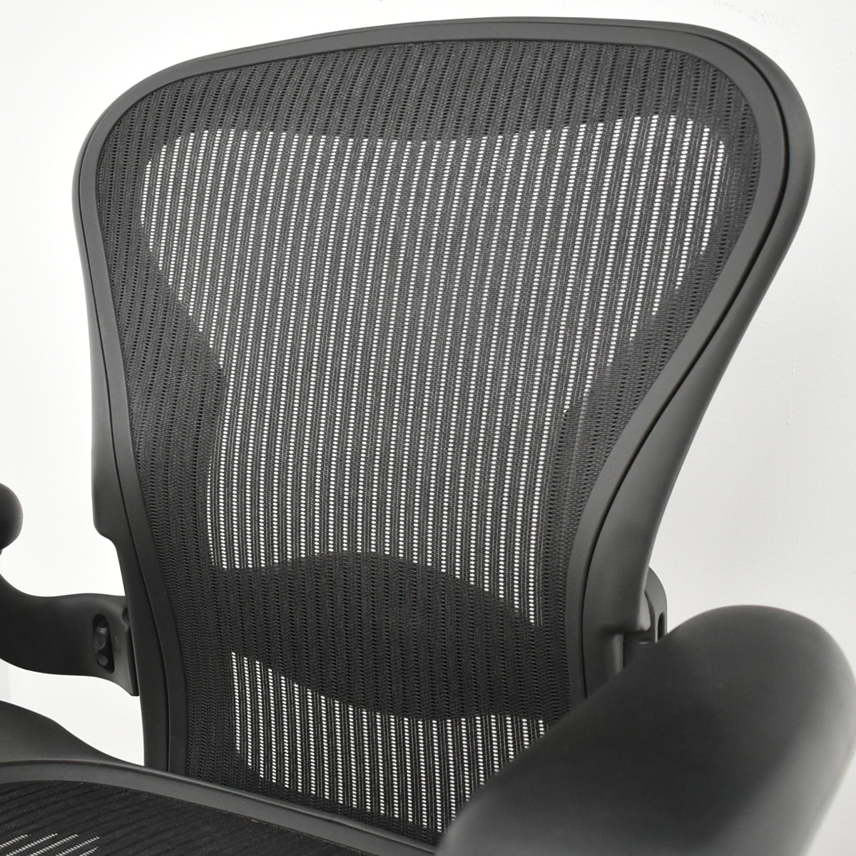 【中古】ハーマンミラー　アーロンチェア　Aサイズ　フル装備　ランバーサポート　ブラック　2025122303【中古オフィス家具】