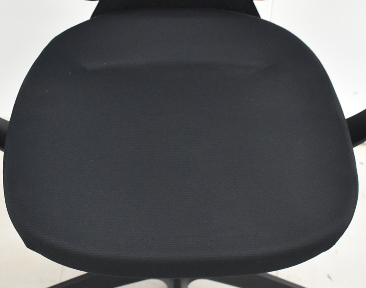 【中古】コクヨ　イング　固定肘　バーチカルタイプ　ブラック　2025122404【中古オフィス家具】