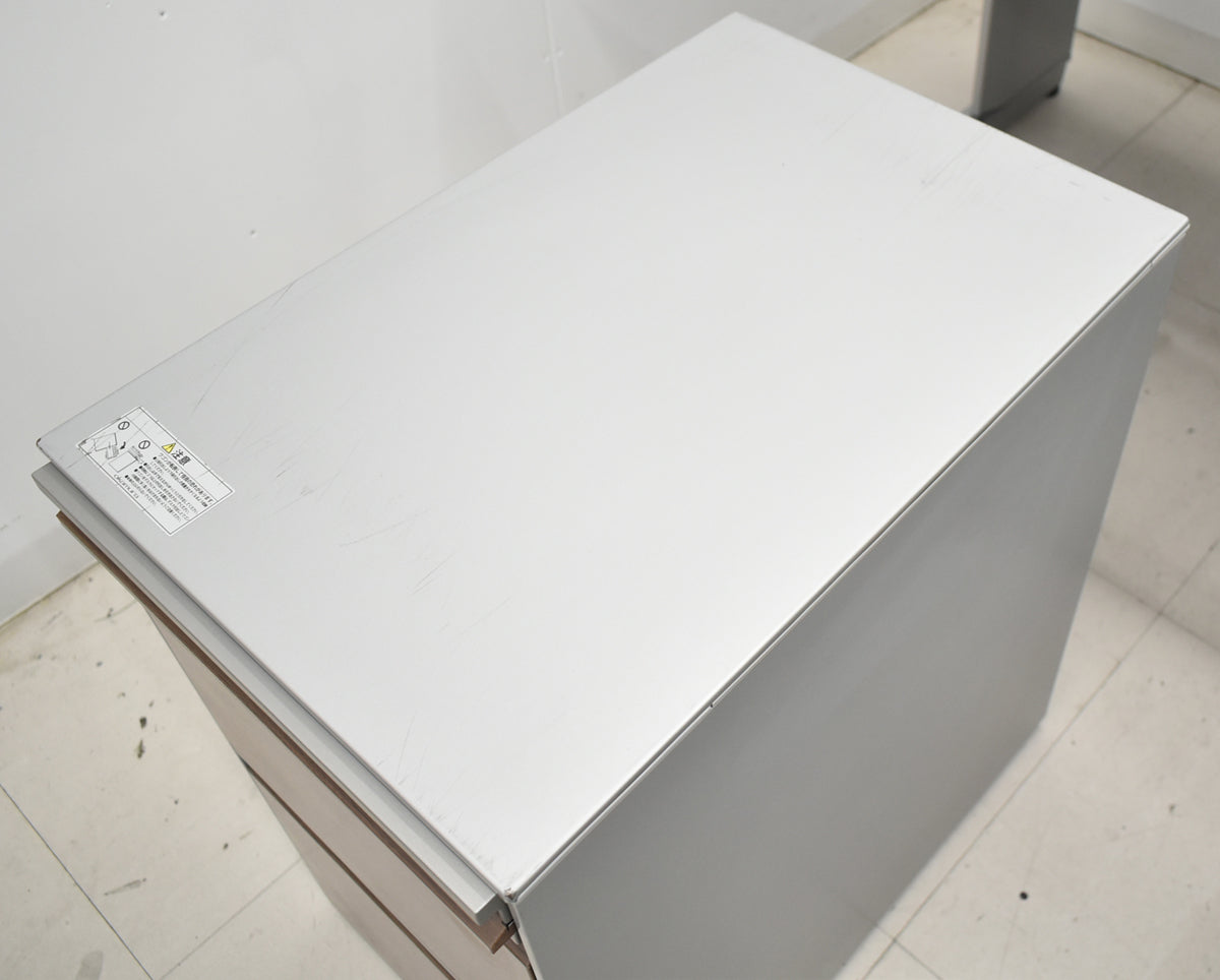 【中古】オカムラ　プロステージクレストワゴン（２台）＋ラウンドデスク幕板付　３点セット　幅1600　ネオウッドライト　2025122405【中古オフィス家具】