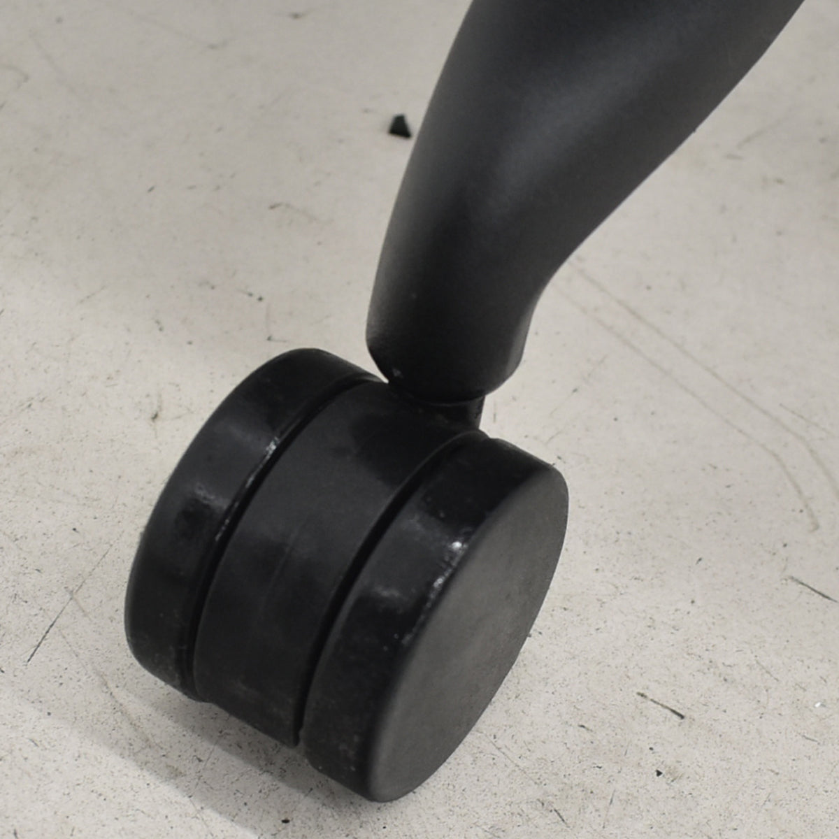 【中古】ハーマンミラー　セイルチェア　可動肘　前傾機能　2018年製　オリーブ　2025122502【中古オフィス家具】