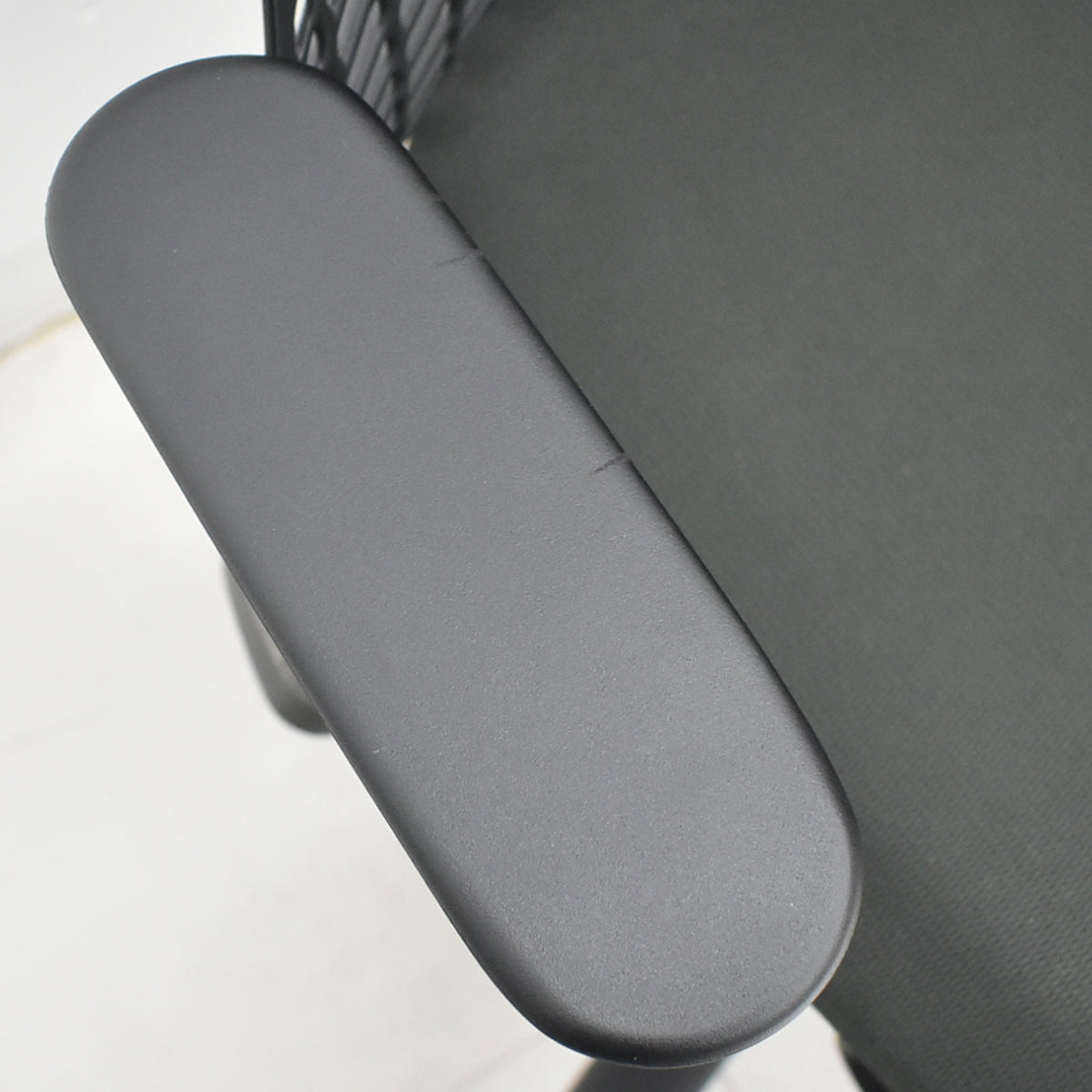 【中古】ハーマンミラー　セイルチェア　可動肘　前傾機能　2017年製　オリーブ　2025122503【中古オフィス家具】