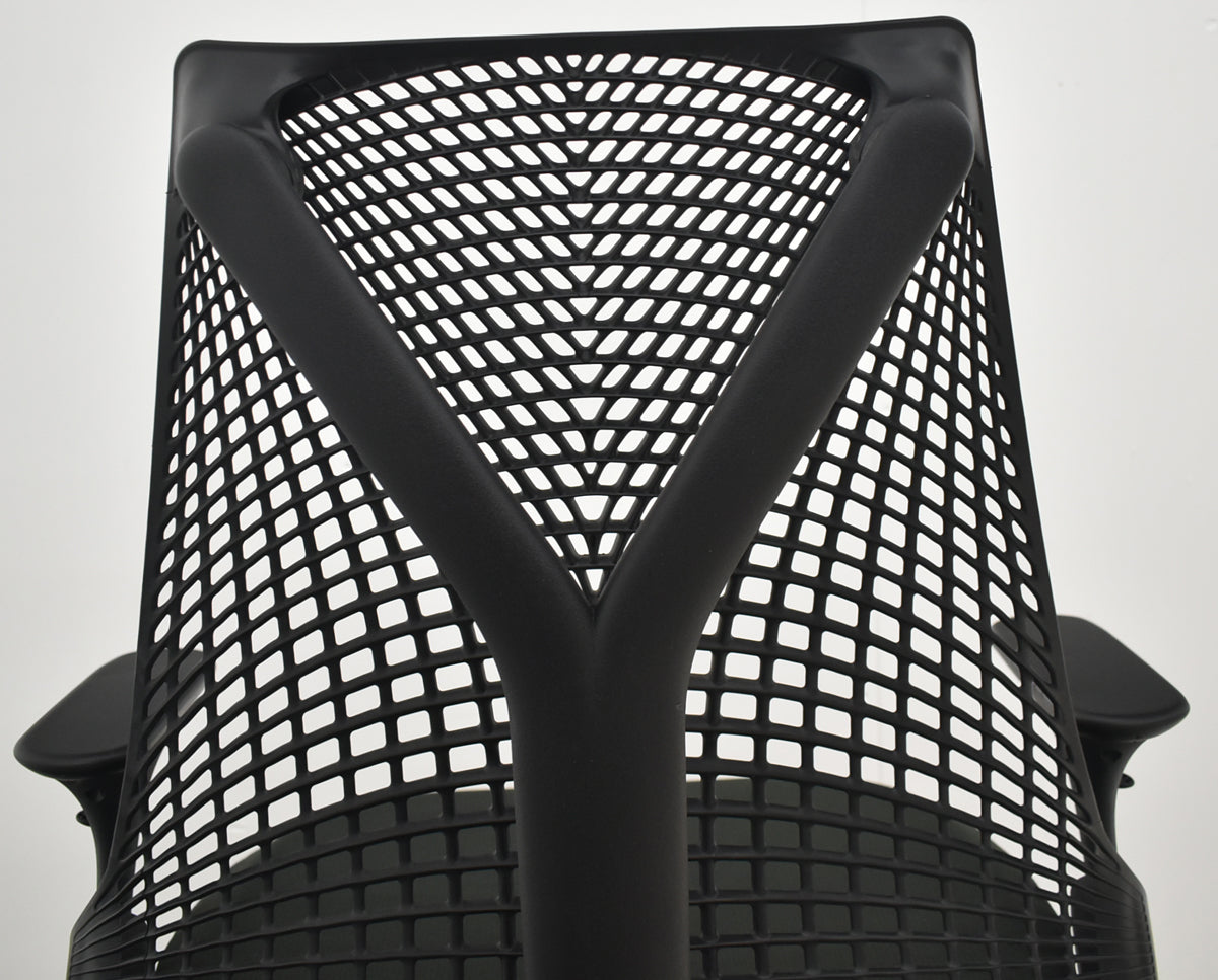 【中古】ハーマンミラー　セイルチェア　可動肘　前傾機能　2017年製　オリーブ　2025122503【中古オフィス家具】