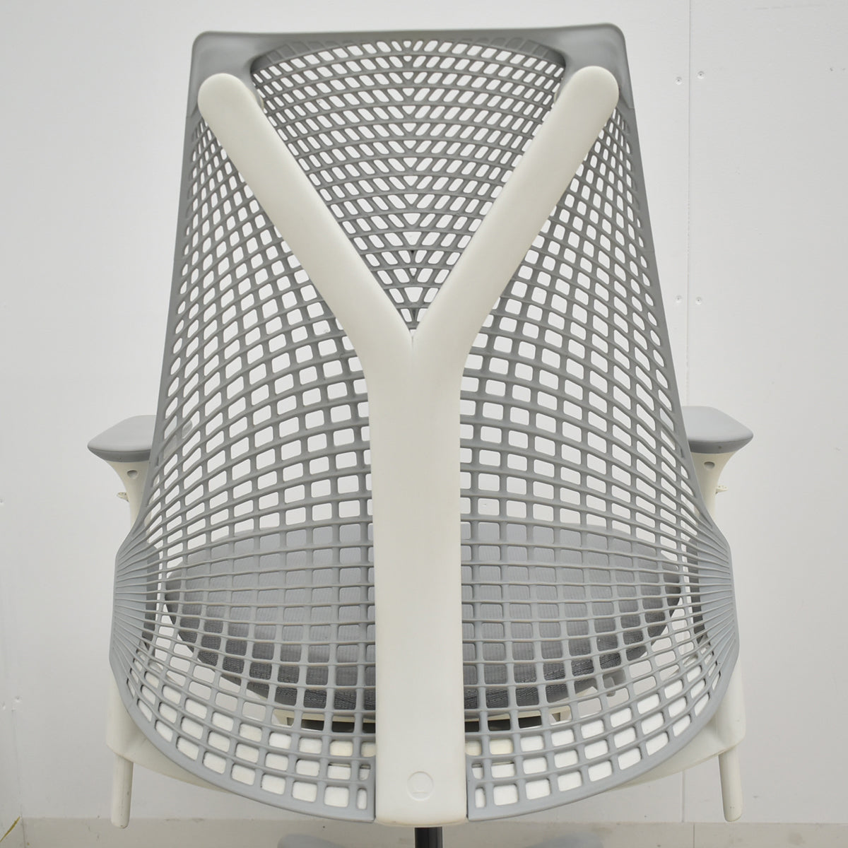 【中古】ハーマンミラー　セイルチェア　可動肘　前傾機能　グレー　2025122504【中古オフィス家具】