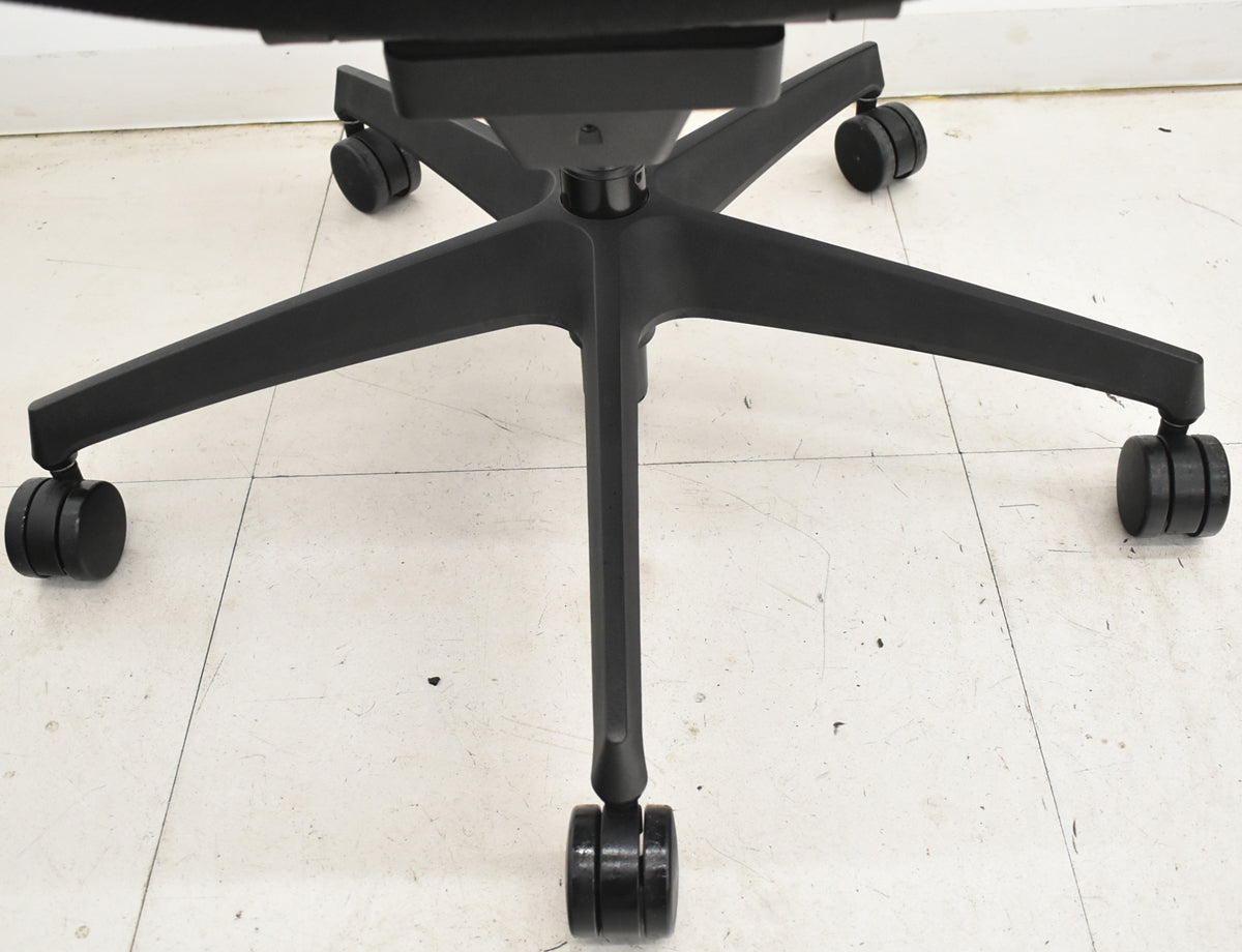 【中古】コクヨ　デュオラ　可動肘　ハンガー　ブラック　2025122601【中古オフィス家具】