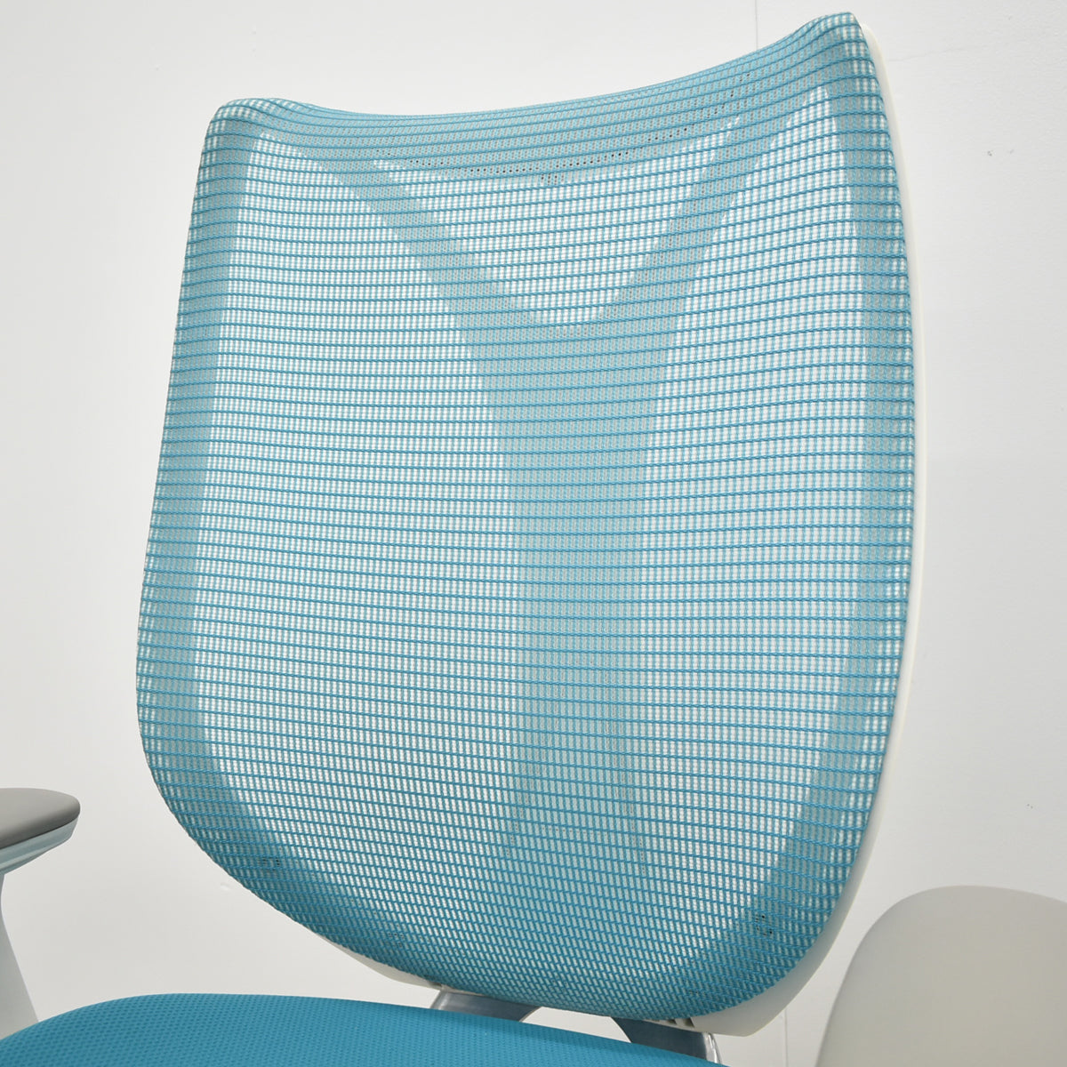 【中古】オカムラ　サブリナ　スマートオペレーション　可動肘　ポリッシュ　ブルーグリーン　2025122901【中古オフィス家具】