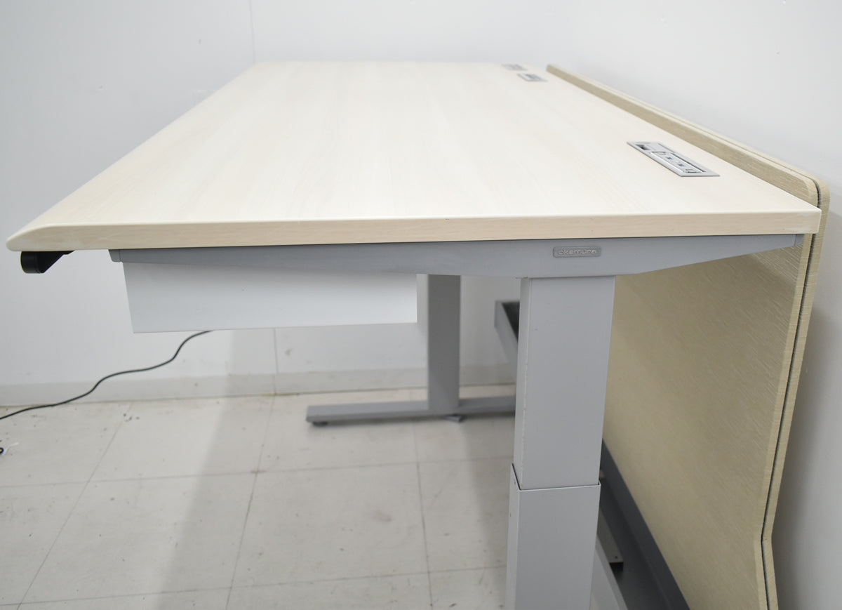 【中古】オカムラ　スイフト　電動昇降デスク　デスクトップパネル付　ボタンタイプ（インジケーター、メモリー機能付）スムースフォルムエッジ　幅1550　2025122902【中古オフィス家具】