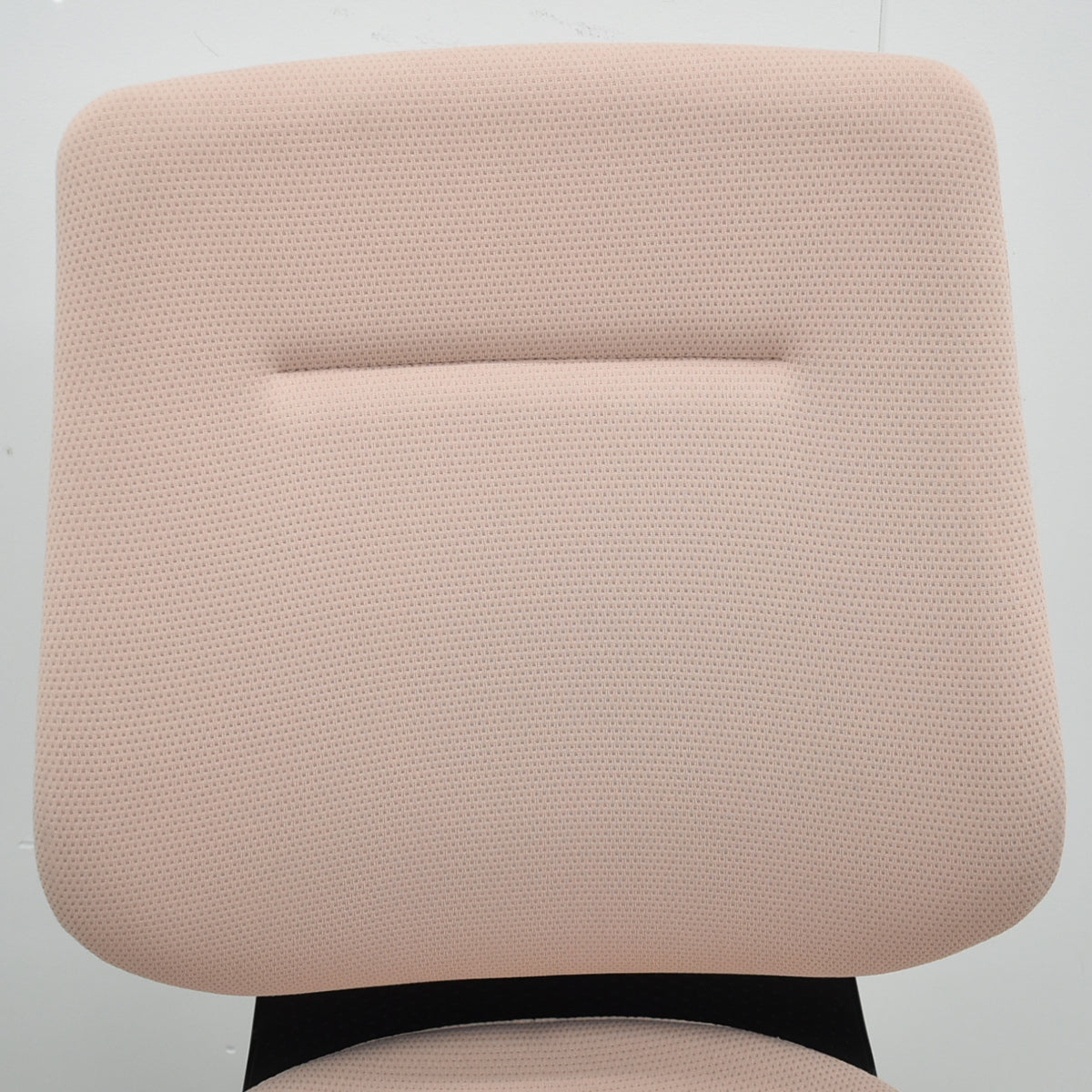 【中古】コクヨ　イング　固定肘　バーチカルタイプ　アッシュピンク　2026010603【中古オフィス家具】