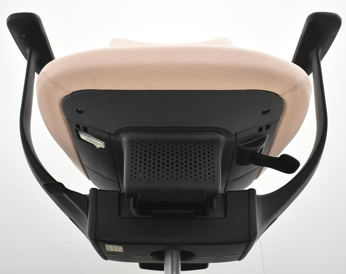 【中古】コクヨ　イング　固定肘　バーチカルタイプ　アッシュピンク　2026010604【中古オフィス家具】