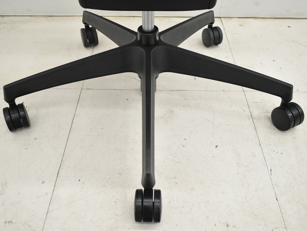 【中古】コクヨ　イング　固定肘　バーチカルタイプ　アッシュピンク　2026010604【中古オフィス家具】